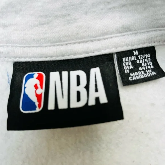 Los Angeles Lakers official NBA zip-up - Picture 5 of 5